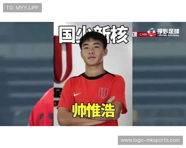 成都蓉城帅惟浩策动中场配合创造威胁